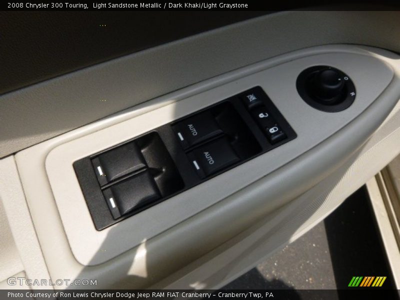 Light Sandstone Metallic / Dark Khaki/Light Graystone 2008 Chrysler 300 Touring