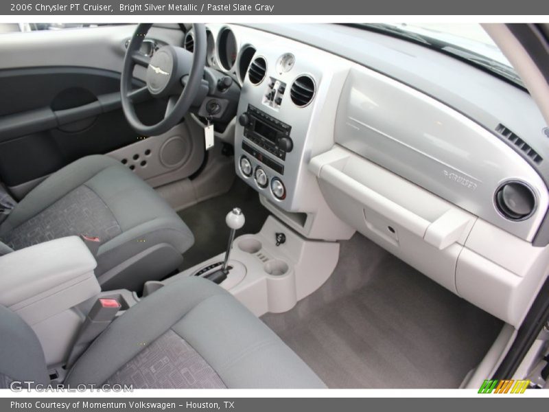 Dashboard of 2006 PT Cruiser 