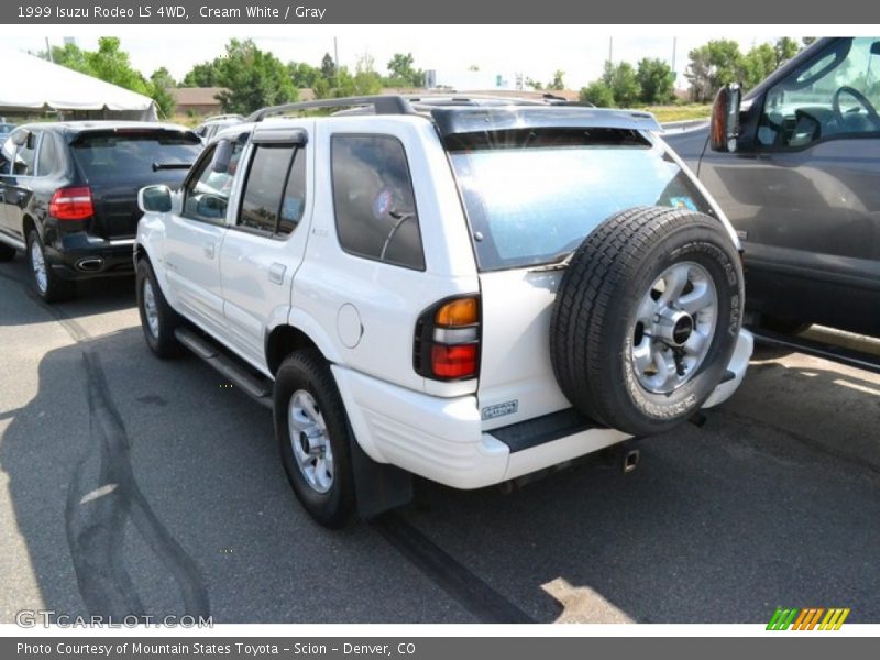Cream White / Gray 1999 Isuzu Rodeo LS 4WD