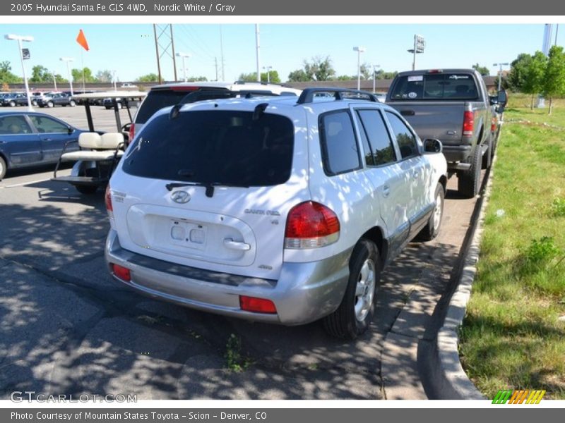 Nordic White / Gray 2005 Hyundai Santa Fe GLS 4WD