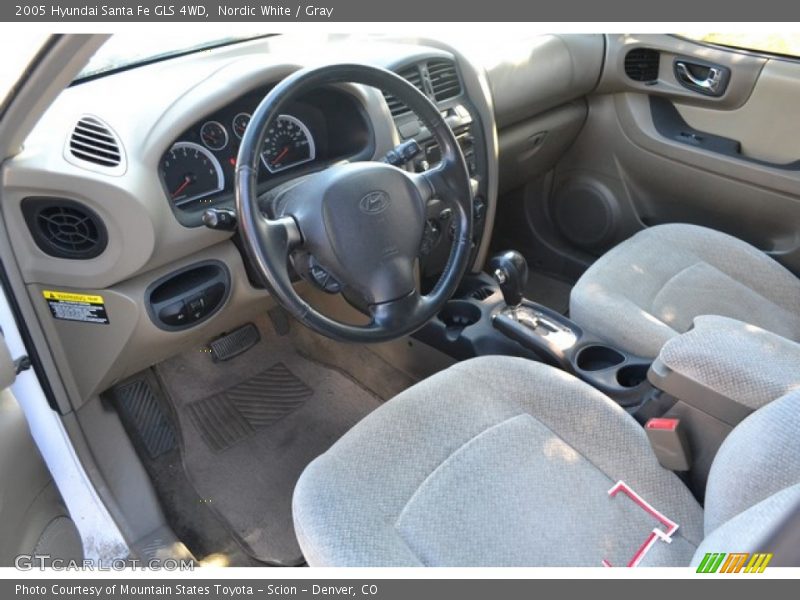 Nordic White / Gray 2005 Hyundai Santa Fe GLS 4WD