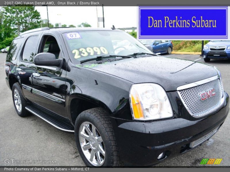 Onyx Black / Ebony Black 2007 GMC Yukon Denali AWD