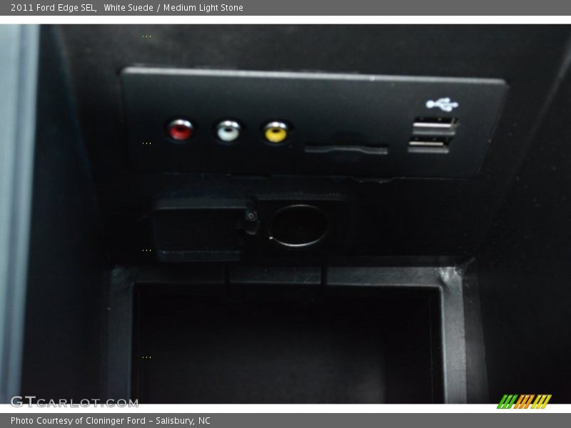 White Suede / Medium Light Stone 2011 Ford Edge SEL
