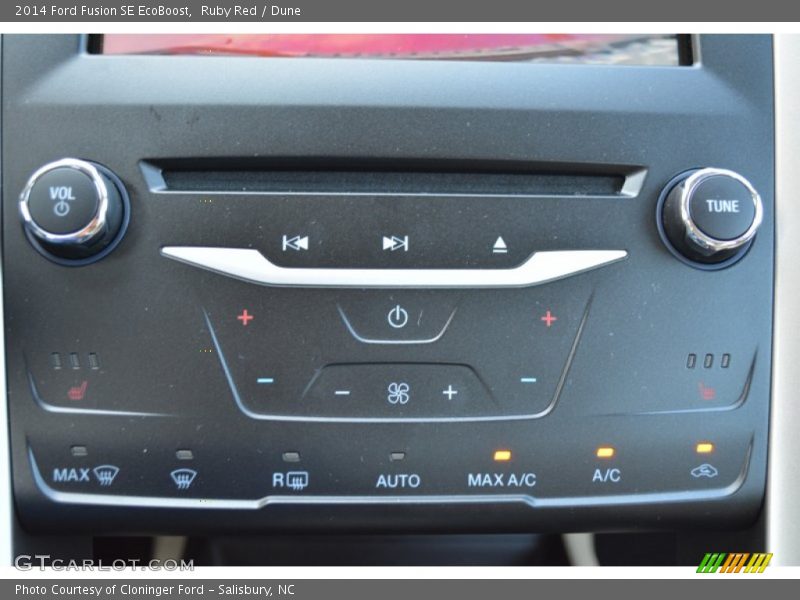 Ruby Red / Dune 2014 Ford Fusion SE EcoBoost
