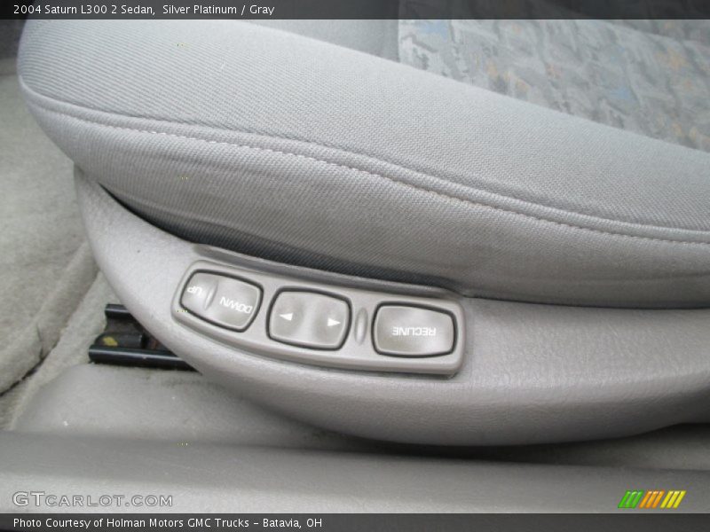 Silver Platinum / Gray 2004 Saturn L300 2 Sedan