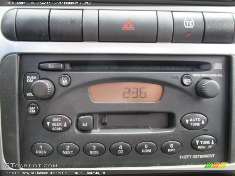 Silver Platinum / Gray 2004 Saturn L300 2 Sedan