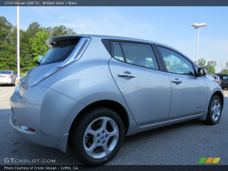 Brilliant Silver / Black 2014 Nissan LEAF SV