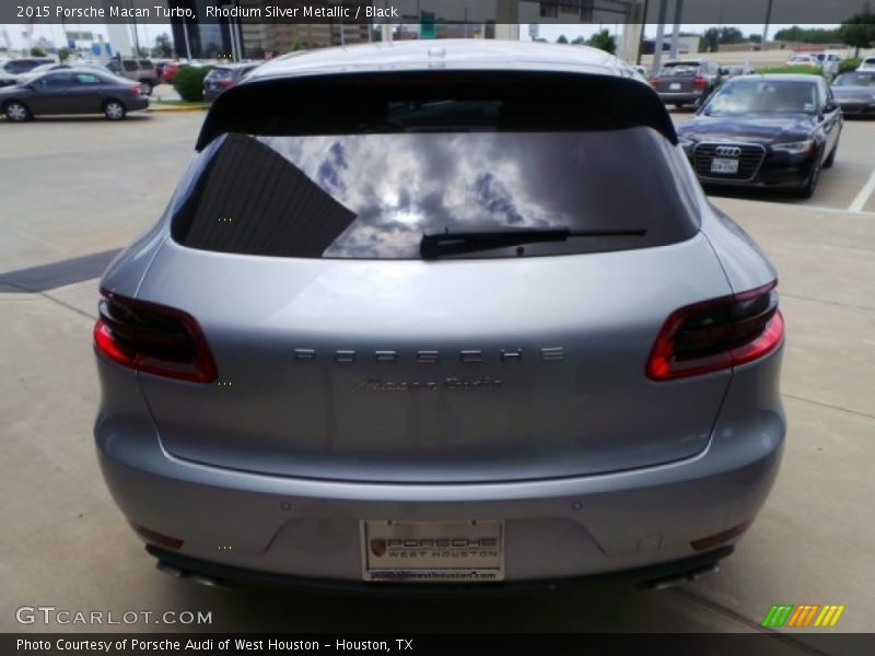 Rhodium Silver Metallic / Black 2015 Porsche Macan Turbo