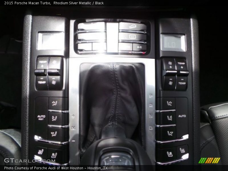 Rhodium Silver Metallic / Black 2015 Porsche Macan Turbo