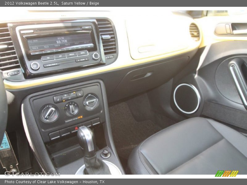 Saturn Yellow / Beige 2012 Volkswagen Beetle 2.5L