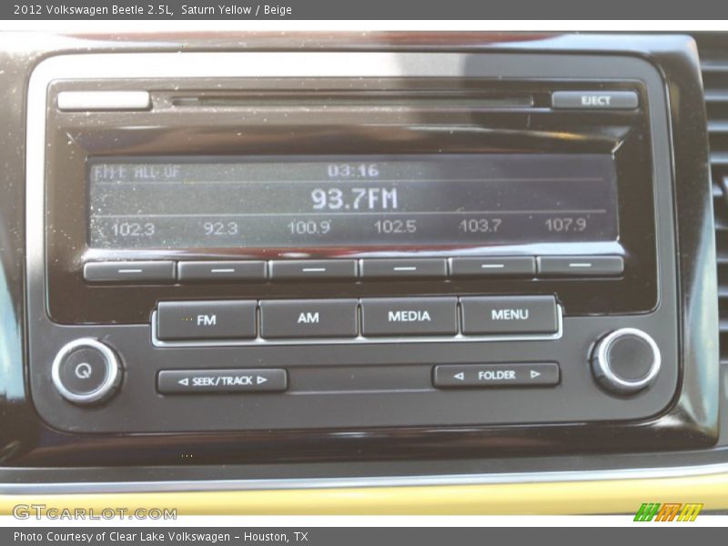 Saturn Yellow / Beige 2012 Volkswagen Beetle 2.5L