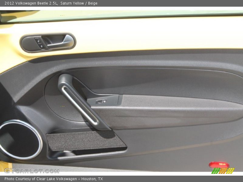 Saturn Yellow / Beige 2012 Volkswagen Beetle 2.5L