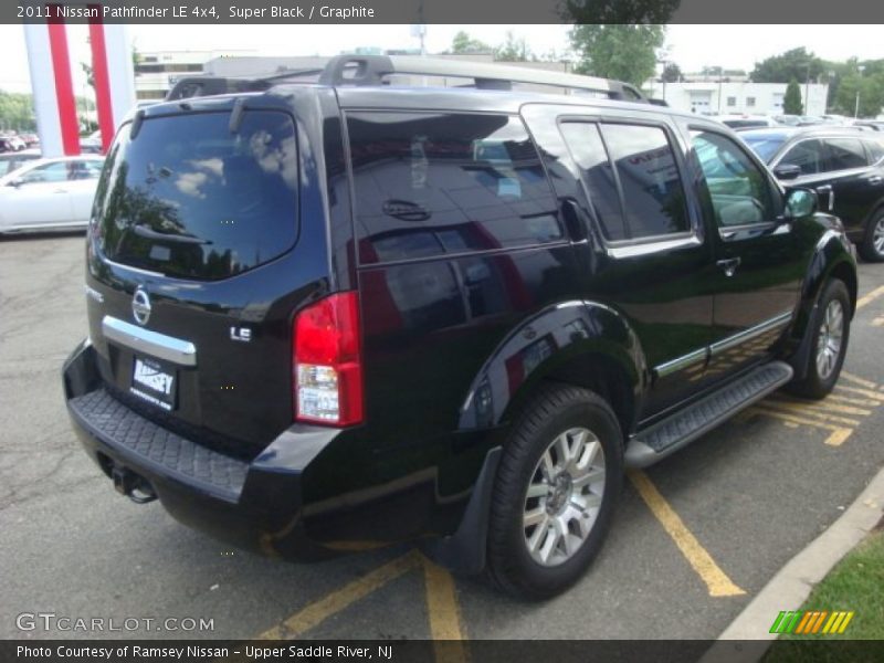 Super Black / Graphite 2011 Nissan Pathfinder LE 4x4