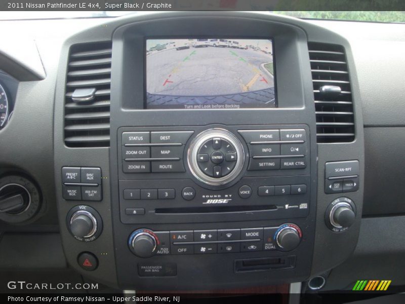 Super Black / Graphite 2011 Nissan Pathfinder LE 4x4