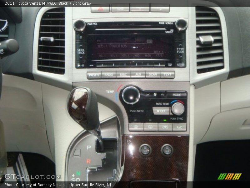 Black / Light Gray 2011 Toyota Venza I4 AWD