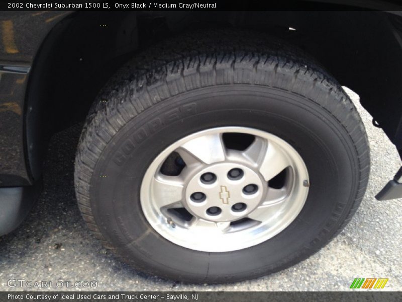 Onyx Black / Medium Gray/Neutral 2002 Chevrolet Suburban 1500 LS