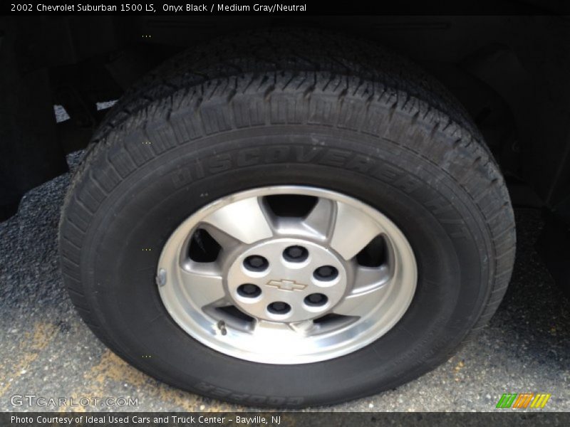 Onyx Black / Medium Gray/Neutral 2002 Chevrolet Suburban 1500 LS
