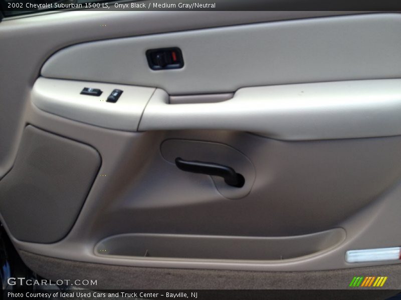 Onyx Black / Medium Gray/Neutral 2002 Chevrolet Suburban 1500 LS