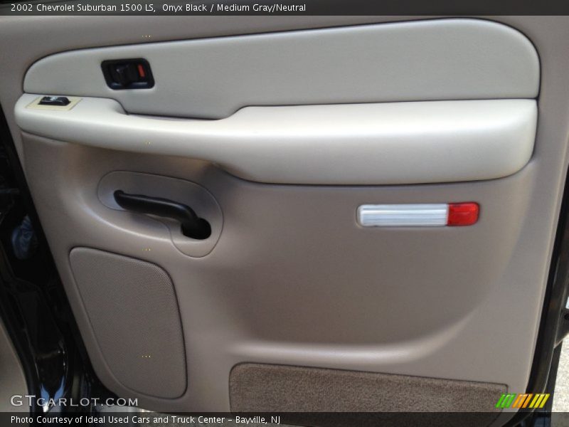 Onyx Black / Medium Gray/Neutral 2002 Chevrolet Suburban 1500 LS