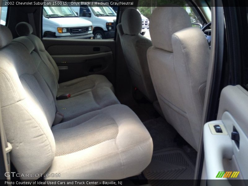 Onyx Black / Medium Gray/Neutral 2002 Chevrolet Suburban 1500 LS