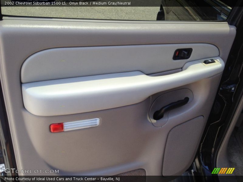Onyx Black / Medium Gray/Neutral 2002 Chevrolet Suburban 1500 LS