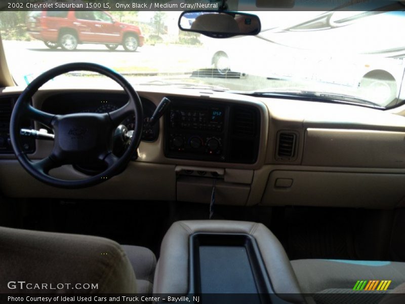 Onyx Black / Medium Gray/Neutral 2002 Chevrolet Suburban 1500 LS