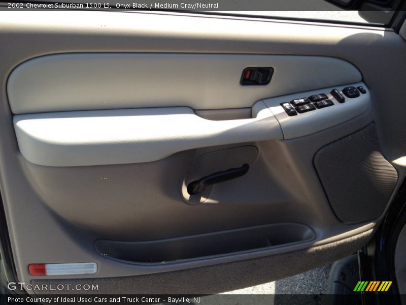 Onyx Black / Medium Gray/Neutral 2002 Chevrolet Suburban 1500 LS