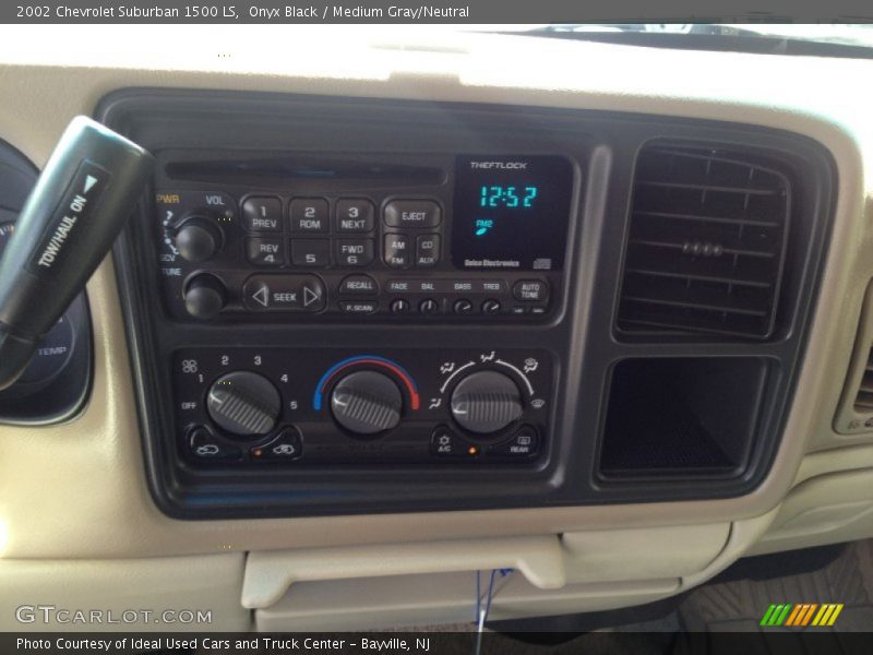 Onyx Black / Medium Gray/Neutral 2002 Chevrolet Suburban 1500 LS