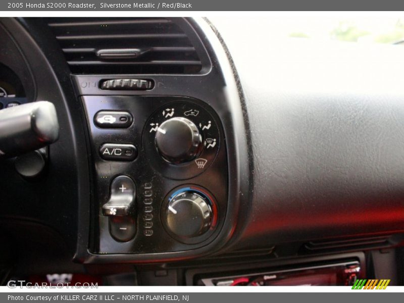 Silverstone Metallic / Red/Black 2005 Honda S2000 Roadster