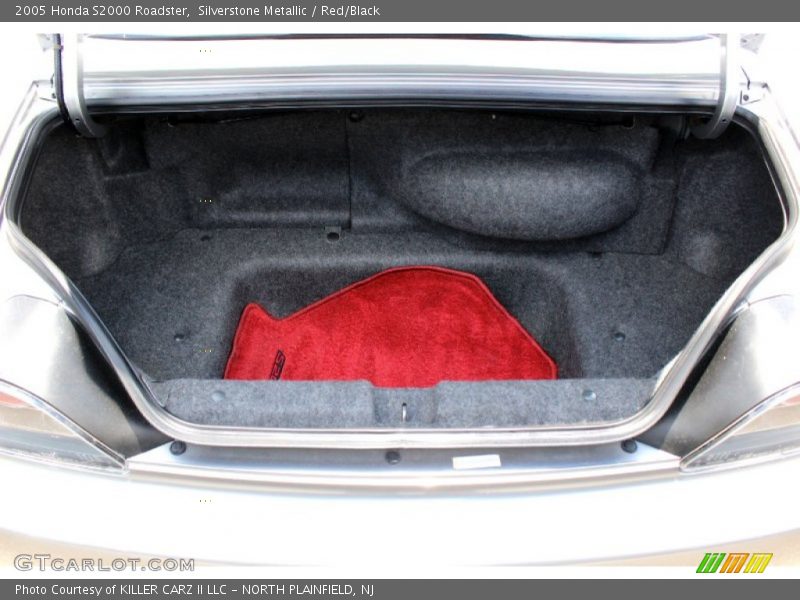 Silverstone Metallic / Red/Black 2005 Honda S2000 Roadster