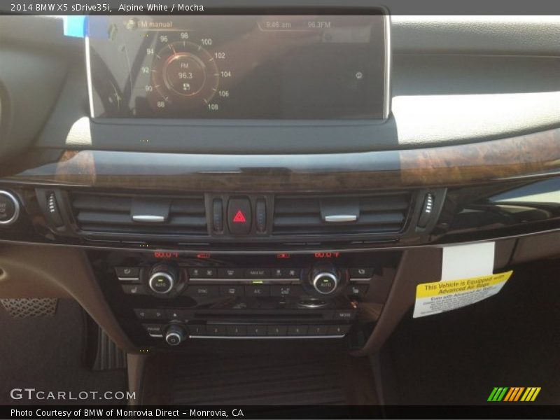 Alpine White / Mocha 2014 BMW X5 sDrive35i