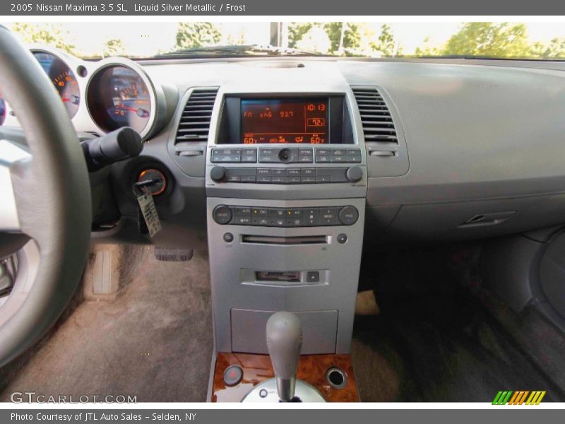 Liquid Silver Metallic / Frost 2005 Nissan Maxima 3.5 SL