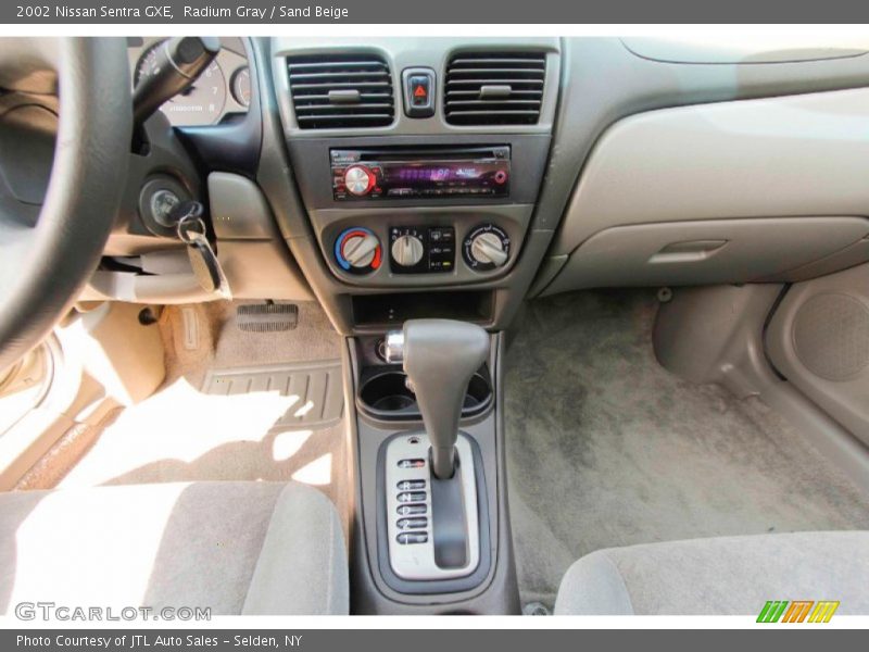 Radium Gray / Sand Beige 2002 Nissan Sentra GXE