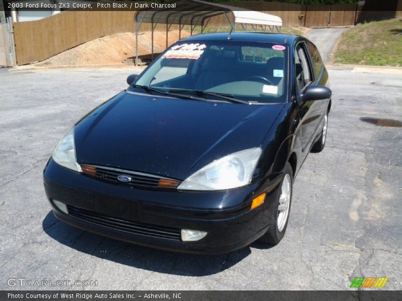 Pitch Black / Dark Charcoal 2003 Ford Focus ZX3 Coupe