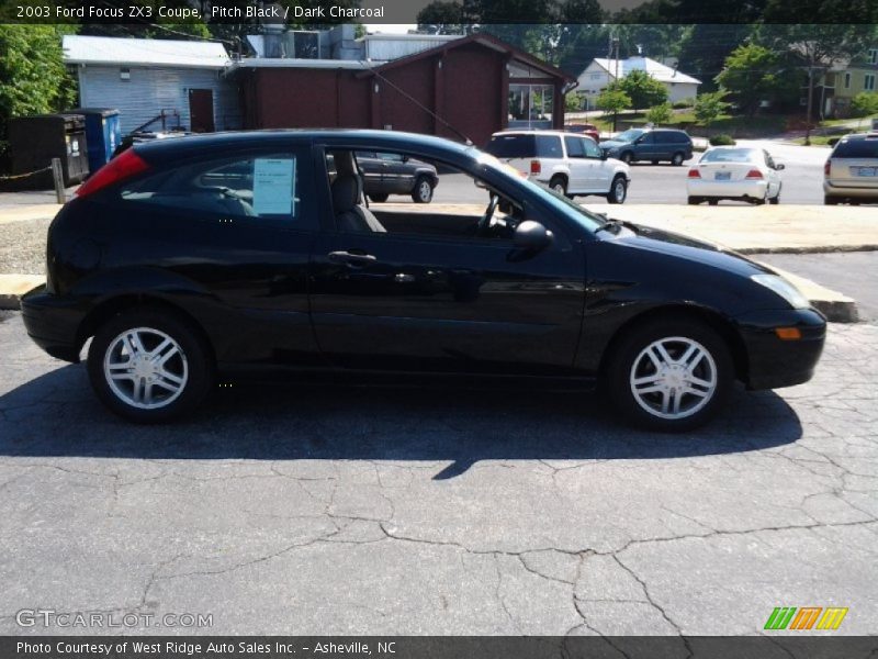 Pitch Black / Dark Charcoal 2003 Ford Focus ZX3 Coupe