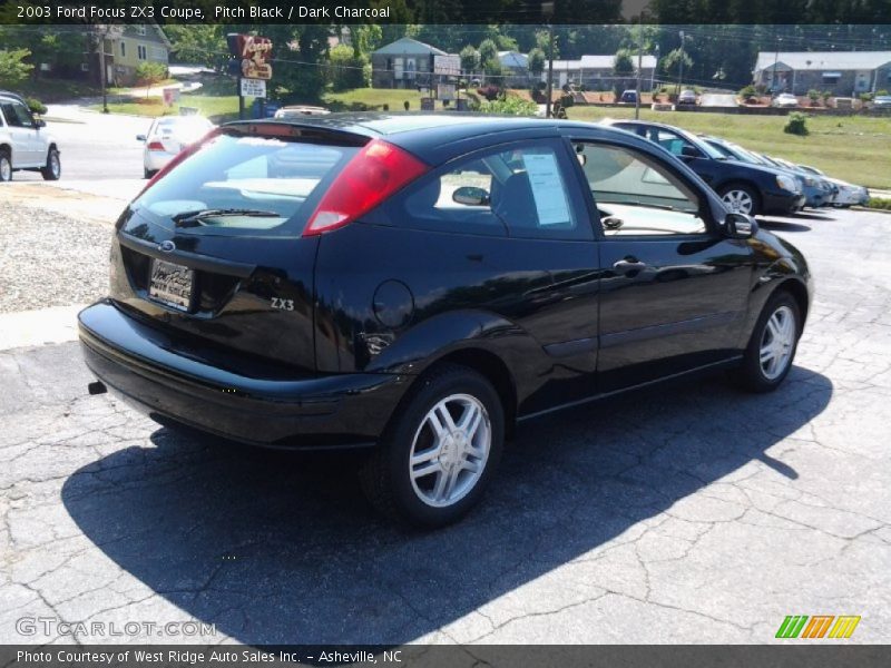 Pitch Black / Dark Charcoal 2003 Ford Focus ZX3 Coupe