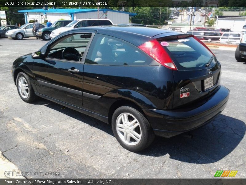 Pitch Black / Dark Charcoal 2003 Ford Focus ZX3 Coupe