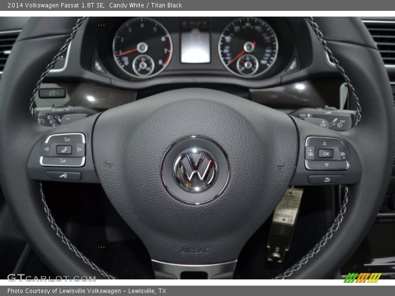 Candy White / Titan Black 2014 Volkswagen Passat 1.8T SE