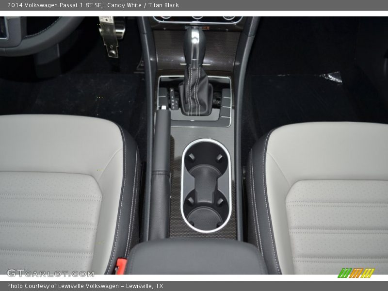 Candy White / Titan Black 2014 Volkswagen Passat 1.8T SE
