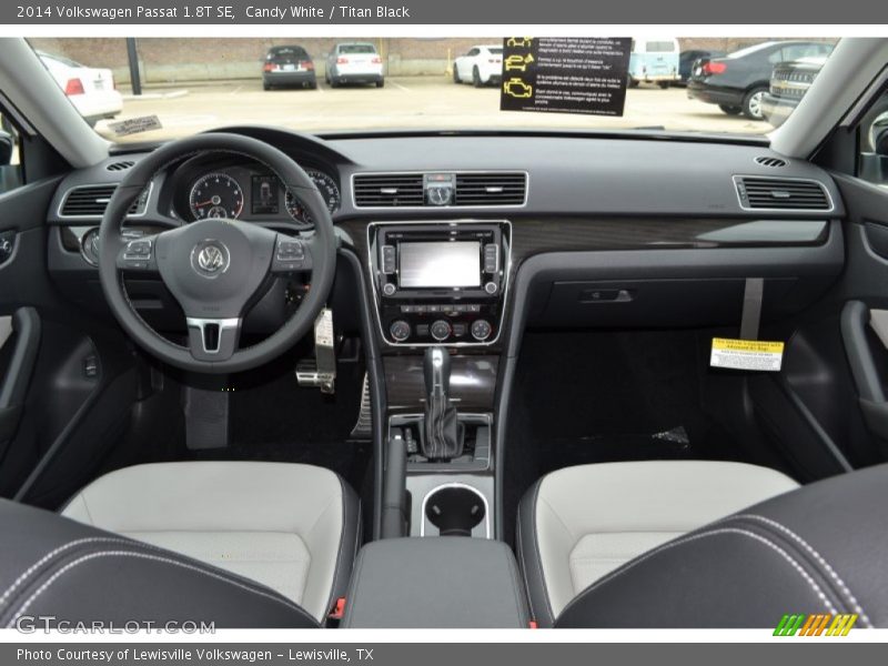 Candy White / Titan Black 2014 Volkswagen Passat 1.8T SE