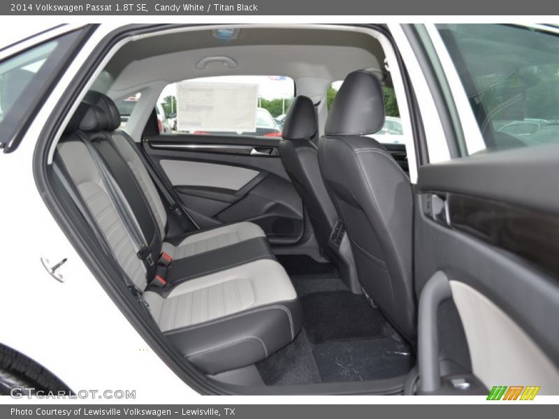 Candy White / Titan Black 2014 Volkswagen Passat 1.8T SE