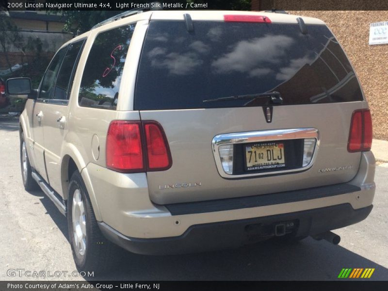Light French Silk Metallic / Camel 2006 Lincoln Navigator Ultimate 4x4