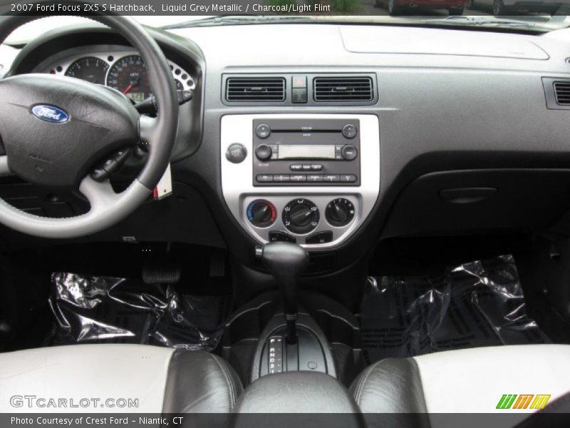 Liquid Grey Metallic / Charcoal/Light Flint 2007 Ford Focus ZX5 S Hatchback