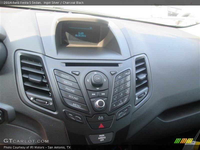 Ingot Silver / Charcoal Black 2014 Ford Fiesta S Sedan