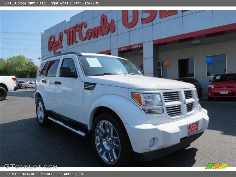 Bright White / Dark Slate Gray 2011 Dodge Nitro Heat