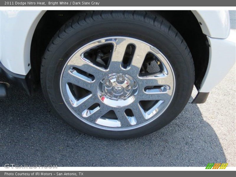 Bright White / Dark Slate Gray 2011 Dodge Nitro Heat