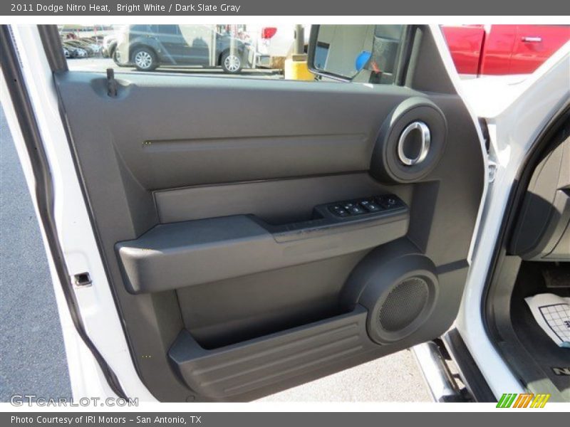 Bright White / Dark Slate Gray 2011 Dodge Nitro Heat