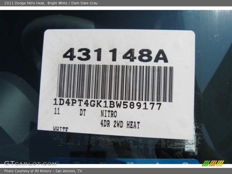 Bright White / Dark Slate Gray 2011 Dodge Nitro Heat
