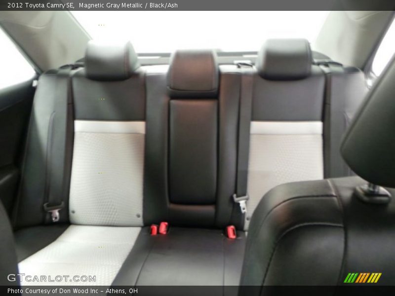 Magnetic Gray Metallic / Black/Ash 2012 Toyota Camry SE