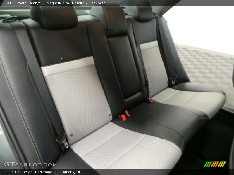 Magnetic Gray Metallic / Black/Ash 2012 Toyota Camry SE
